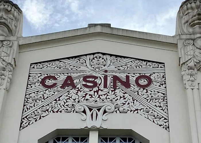 T2 Helle Stadtzentrum Voltaire Hof By Interhome Apartment